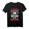 Unterschätze niemals einen alten Mann mit einem Dartpfeil T-Shirt – Lustiges Dart Motiv für Herren, Opas & Dartspieler als Geschenk für Turniere & Liga