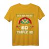 Dartspieler 60. Geburtstag T-Shirt mit Spruch 'Ich bin nicht 60, ich bin Tripel 20' – Lustiges Dart Outfit für Geburtstagsfeier & Dartfans