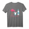 Es Eskaliert EH! Lustiges Flamingo & Ouzo T-Shirt – Perfekt für Griechenland-Urlaub, Partys & Ouzo Fans