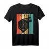 Retro Mechaniker Turbo Auto T-Shirt - Geschenk für Tuner, Drifter, Rennwagenbesitzer und Motorsportfans