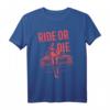RIDE OR DIE - Auto Bikini Pin-Up Model rot T-Shirt mit einzigartigem Design, perfekt als Geschenk für Auto- und Pin-Up Fans
