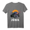 Kinder Monster Truck Name Jona Auto Geschenk T-Shirt – Perfektes Geschenk für kleine Auto- und Monster Truck Fans