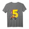 Kinder T-Shirt zum 5. Geburtstag mit Monster Truck, Auto und Flaggen - Perfekt für Jungen, Kindergeburtstag & Party