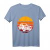 Vintage Trabant im Sonnenuntergang - Kultiges DDR Auto T-Shirt für Trabifans & Nostalgiker