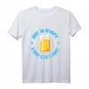Lustiges Fußballgott Bier Fan T-Shirt - Für Fußballfans, Stammtisch & Hobby-Trainer, mit humorvollem Wampe von Giesing Design
