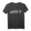 Evolution Baseball T-Shirt mit Pitcher - Klassisch geschnitten, doppelt genähter Saum für Baseballfans