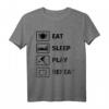 EAT SLEEP PLAY REPEAT Basketball T-Shirt – Lustiges Geschenk für Basketballspieler und -fans zu Weihnachten oder Geburtstag