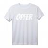Opfer German T-Shirt - Humorvolles deutsches Geschenk mit klassischem Schnitt & doppelt genähtem Saum