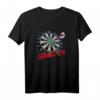 Game On Dart Herren T-Shirt – Klassisch geschnitten, doppelt genähter Saum für Dartspieler & Dartfans