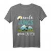 Coole Jungs Gehen Campen T-Shirt - Lustiges Wohnwagen & Camper Design, Perfekt für Camping, Urlaub & Naturabenteuer