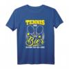 Lustiges Tennis und Bier Spruch T-Shirt – Witziges Geschenk für Tennisliebhaber, Trainer & Freunde zu Geburtstag & Weihnachten