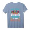 What Happens At The Book Club Stays At The Book Club T-Shirt – Perfekt für Buchliebhaber & Diskussionsrunden