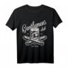 Gentlemens Club T-Shirt für Edelmänner mit Zigarre & Whiskey - Stilvolles Herren-Shirt für Sommer & Hipster Geschenk