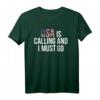 USA Is Calling & I Must Go T-Shirt – Reise Amerika Flagge Geschenk für Reiseliebhaber, Schüler, Familien & Touristen
