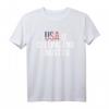 USA Is Calling & I Must Go T-Shirt – Reise Amerika Flagge Geschenk für Reiseliebhaber, Schüler, Familien & Touristen