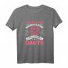 Darts Spielerin Geschenk - Unterschätze Nie Eine Frau Bei Dart T-Shirt für Damen, Frauen und Mädchen als lustiges Turnier-Outfit & Geschenkidee