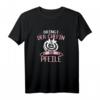 Bringt der Chefin die Pfeile T-Shirt Damen - Lustiges Dart Geschenk für Frauen, Geburtstags- & Turnieroutfit