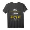Dart 26 Sind Zwar Nicht 180 Klassiker Dartspieler T-Shirt – Klassisch geschnitten, doppelt genähter Saum