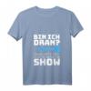 Damen GENIEß DIE SHOW! Dart Spruch T-Shirt mit V-Ausschnitt – Perfektes Geschenk für Dartspieler und Dartfans