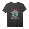 Lustiges Dart T-Shirt für Frauen - Bringt der Chefin die Pfeile - Perfektes Geschenk für Dartspielerinnen, Damen & Dartfans