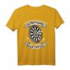 Unterschätze niemals einen alten Mann mit Dartpfeil T-Shirt - Lustiges Geschenk für Dartspieler, Freunde & Familie zu Geburtstagen & Weihnachten