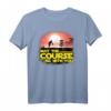 Offizielles 'Mai der Kurs ist mit Ihnen' Disc-Golf T-Shirt – Lustiges Turnier- und Fan-Shirt für Disc-Golf-Fans, Sci-Fi Nerds & Weltraum-Enthusiasten