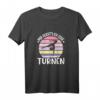 Ich Gehe Turnen T-Shirt für Mädchen & Frauen - Kunstturnen, Akrobatik & Gymnastik Kleidung, Perfekt als Geschenk zum Geburtstag oder für den Turnunterricht
