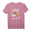 Lustiges Hühner Outfit T-Shirt mit Spruch 'Es gibt viel zu Huhn hacken wirs an' – Perfektes Geschenk für Landwirte, Hühnerbesitzer und Züchter