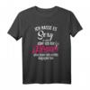 Lustiges Friseurin Spruch T-Shirt - Originelles Geschenk für Friseure & Stylistinnen zum Geburtstag, Muttertag, Weihnachten