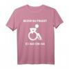 Es war ein Hai Rollstuhlfahrer T-Shirt – Lustiges Geschenk mit schwarzem Humor für Rollstuhlfahrer & Menschen mit Gehbehinderung