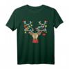 Rentier Weihnachts-T-Shirt Geschenkidee mit Baumkugeln & Mütze – Perfekt für Weihnachten, Familienfeiern & als festliches Geschenk