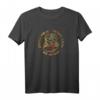 Cobra Kai Schlag zuerst zu, Schlag hart T-Shirt - Offiziell lizenzierte Kampfsport Kleidung mit Serienmotto