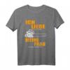 Ich liebe es wenn meine Frau mich Holz machen lässt T-Shirt – Lustiges Geschenk für Ehemänner, Wald- und Forstliebhaber, perfekt zu Weihnachten & Geburtstag