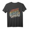 Vintage Retro BDSM T-Shirt mit Spruch 'Ich bin nur hier für den Kinky Shit' – Provokantes Fetisch Shirt für Trendsetter