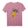 Bayerisches Leberkäse & UFO Aliens T-Shirt - Humorvolles Design mit Leberkäse und Weltraum-Faszination