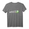 Evolution Fussball T-Shirt – Cooles Fußballspieler Geschenk für Fans, Hobby- und Vereinsfußballer, perfekt für Geburtstag und Weihnachten