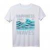 Glück kommt in Wellen, Surfen und Wellenreiten T-Shirt – Vintage Wellendesign für Surfer, Wassersportler & Strandliebhaber