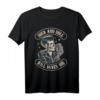 Rock And Roll Will Never Die 1977 Heavy Metal Rock T-Shirt – Perfektes Geschenk für Rockfans, Musiker und Festivalbesucher