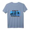 Born to Snowboard T-Shirt mit Evolutionsmotiv – Stylisches Wintersport-Shirt in Schwarz mit Blauem Hintergrund für Snowboarder
