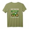 Zum Traktor Fahren Geboren Zur Schule Gezwungen T-Shirt – Lustiges Landwirt & Traktor Liebhaber Shirt für Jungs und Männer