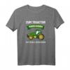 Zum Traktor Fahren Geboren Zur Schule Gezwungen T-Shirt – Lustiges Landwirt & Traktor Liebhaber Shirt für Jungs und Männer