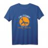 I play with sharp Obiects - Falkner T-Shirt für Falknerei und Greifvogel-Liebhaber, klassisch geschnitten, doppelt genähter Saum
