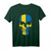 Schweden-Flagge, Fußball-Schädel T-Shirt – Klassisch geschnitten, ideal für Fußballfans & schwedische Nationalität