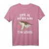 Das Leben ist besser mit fliegenden Eichhörnchen T-Shirt – Lustiges Tiermotiv für Tierliebhaber, Naturfreunde & humorvolle Kleidung