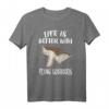 Das Leben ist besser mit fliegenden Eichhörnchen T-Shirt – Lustiges Tiermotiv für Tierliebhaber, Naturfreunde & humorvolle Kleidung