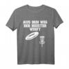 Discgolf Geschenk Frisbee Golf - Der Meister Wirft T-Shirt für leidenschaftliche Discgolfer, perfekt als Weihnachts- oder Geburtstagsgeschenk