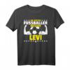 Fußballer Spruch Levi T-Shirt - Personalisiertes Geschenk für Jungen zum Geburtstag & im Fußballverein