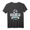 Sport Kind T-Shirt mit Fußballmotiv - Zum Fußball geboren & zur Schule gezwungen, klassisch geschnitten