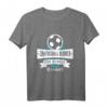 Sport Kind T-Shirt mit Fußballmotiv - Zum Fußball geboren & zur Schule gezwungen, klassisch geschnitten