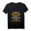 Friedhofsgärtner Gärtnerin T-Shirt mit V-Ausschnitt – Humorvolles Friedhofsgeschenk & Gärtner Outfit mit Spruch